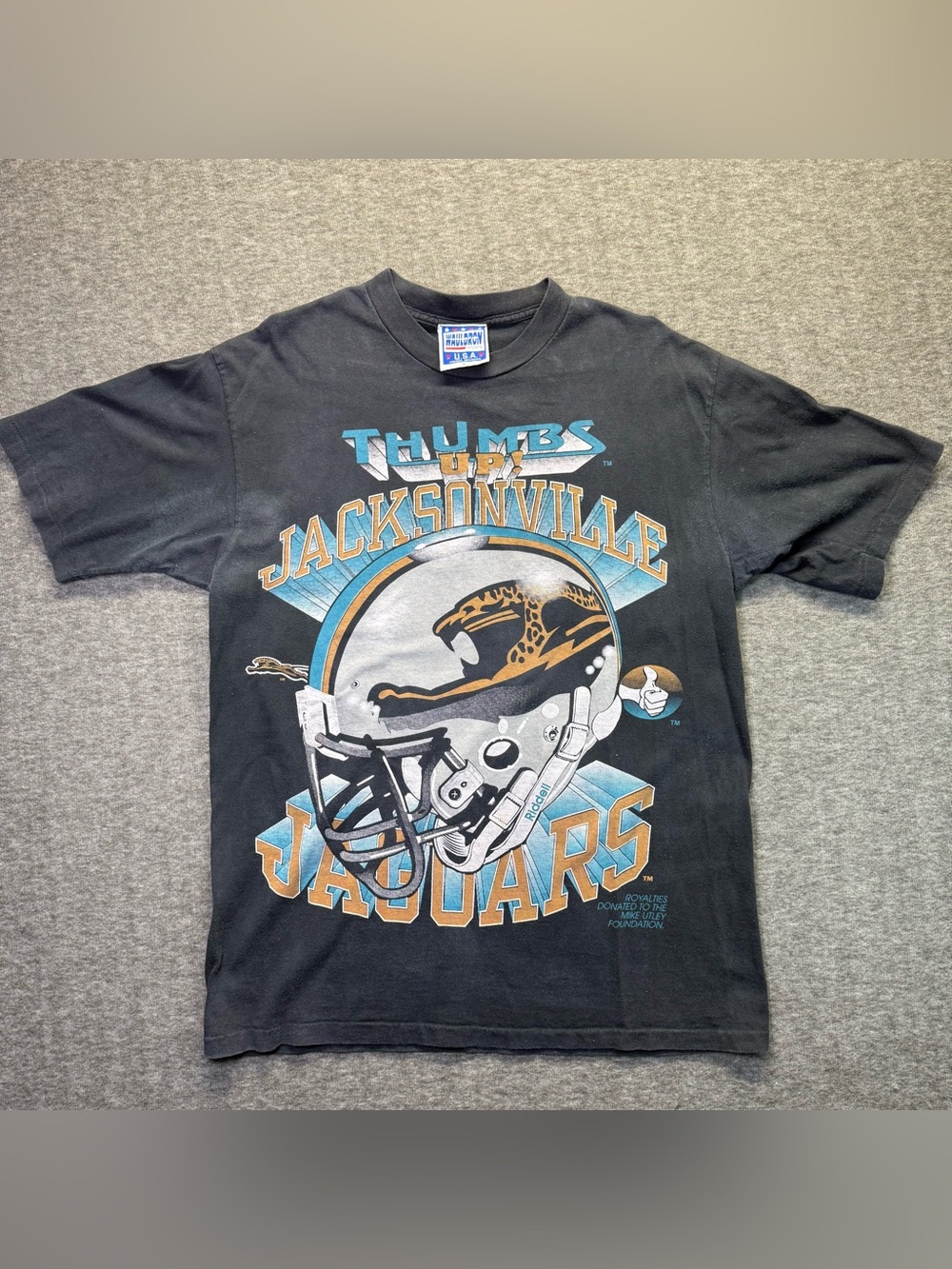 Vintage 90's Jacksonville
Jaguars Banned Logo
Wauldron Sports Black T-Shirt XL